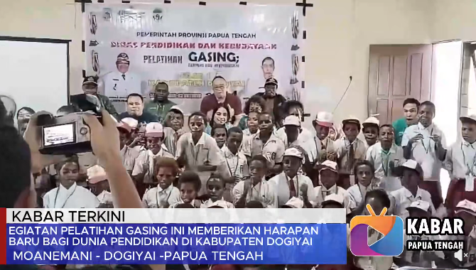 Meki Nawipa dan Deinas Geley Tuai Apresiasi, Pendidikan Gratis Dinilai Selamatkan Generasi Papua Tengah