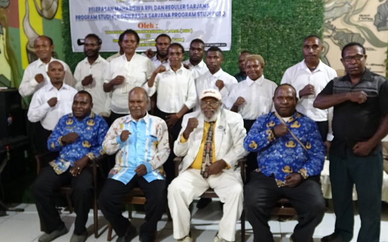 Yayasan PNG Utus 12 Mahasiswa Asal Meepago Kuliah di Jawa Timur